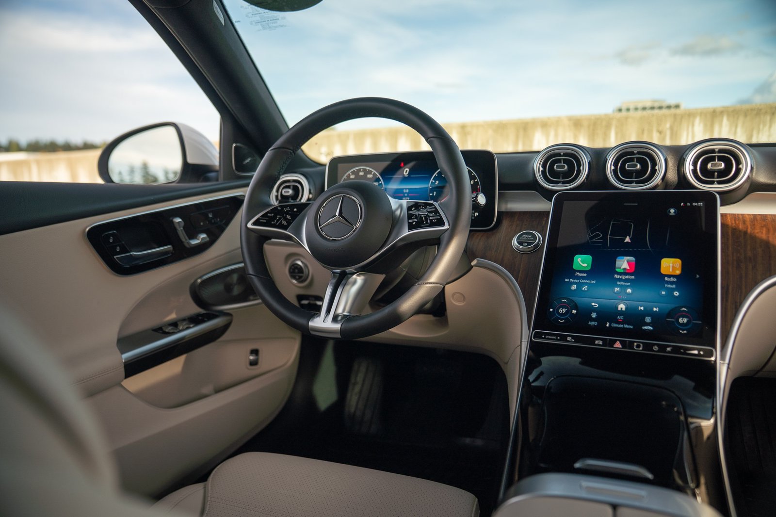 Certified 2026 Mercedes-Benz C 300 4MATIC Sedan image 18
