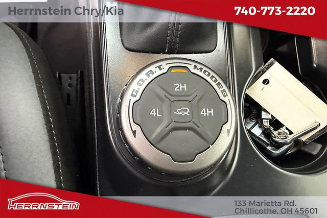 Used 2024 Ford Bronco Black Diamond image 18