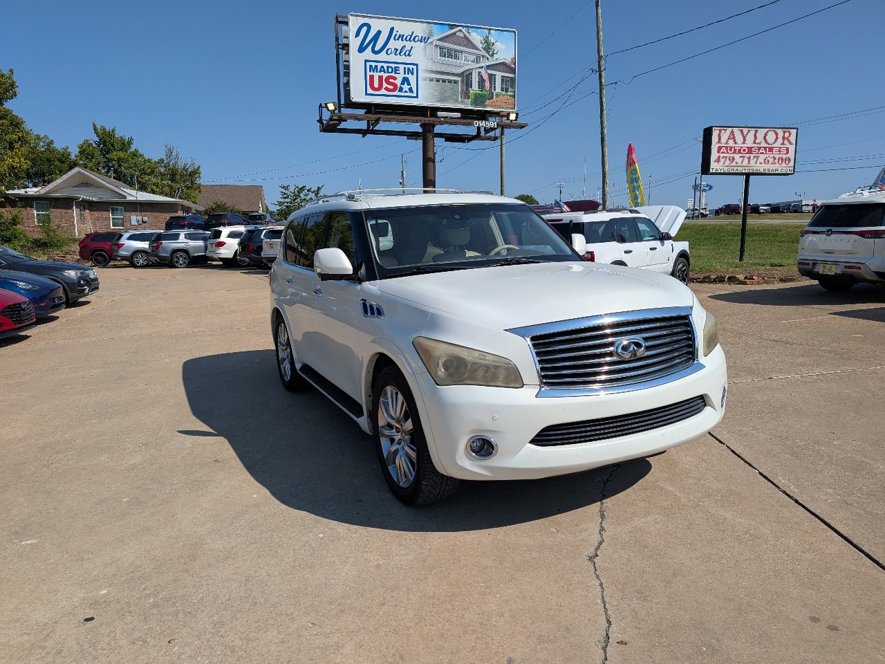 Used 2012 INFINITI QX56 4WD w/ Theater Pkg image 3