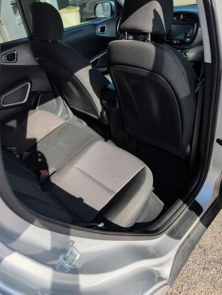 Used 2020 Kia Soul LX image 26