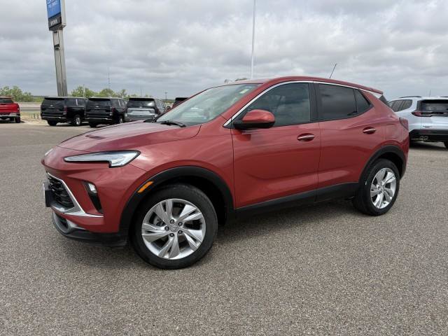 Used 2024 Buick Encore GX Preferred image 2