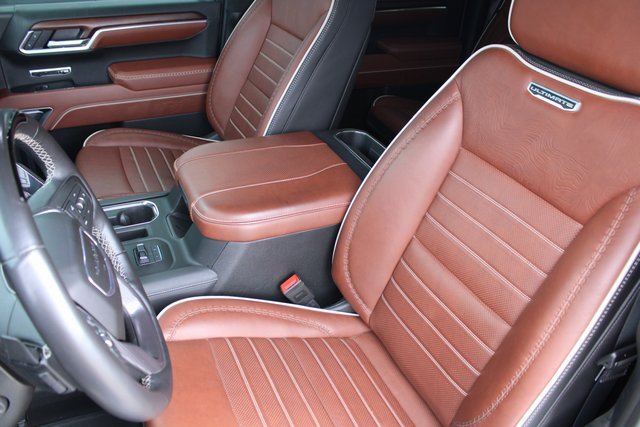 Used 2025 GMC Sierra 1500 Denali Ultimate image 6
