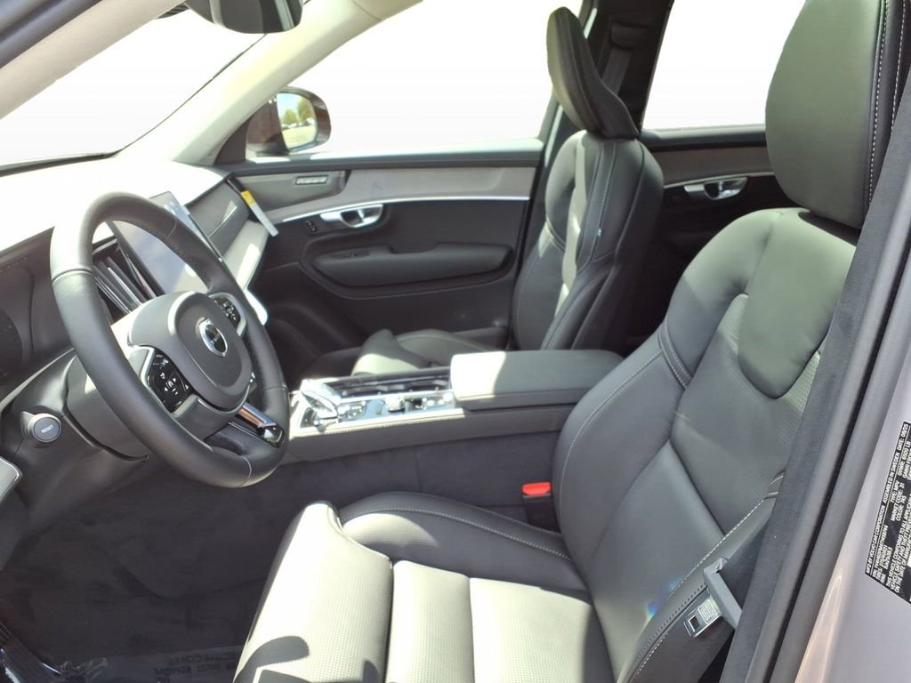 New 2026 Volvo XC90 T8 Ultra w/ Lounge Package image 13