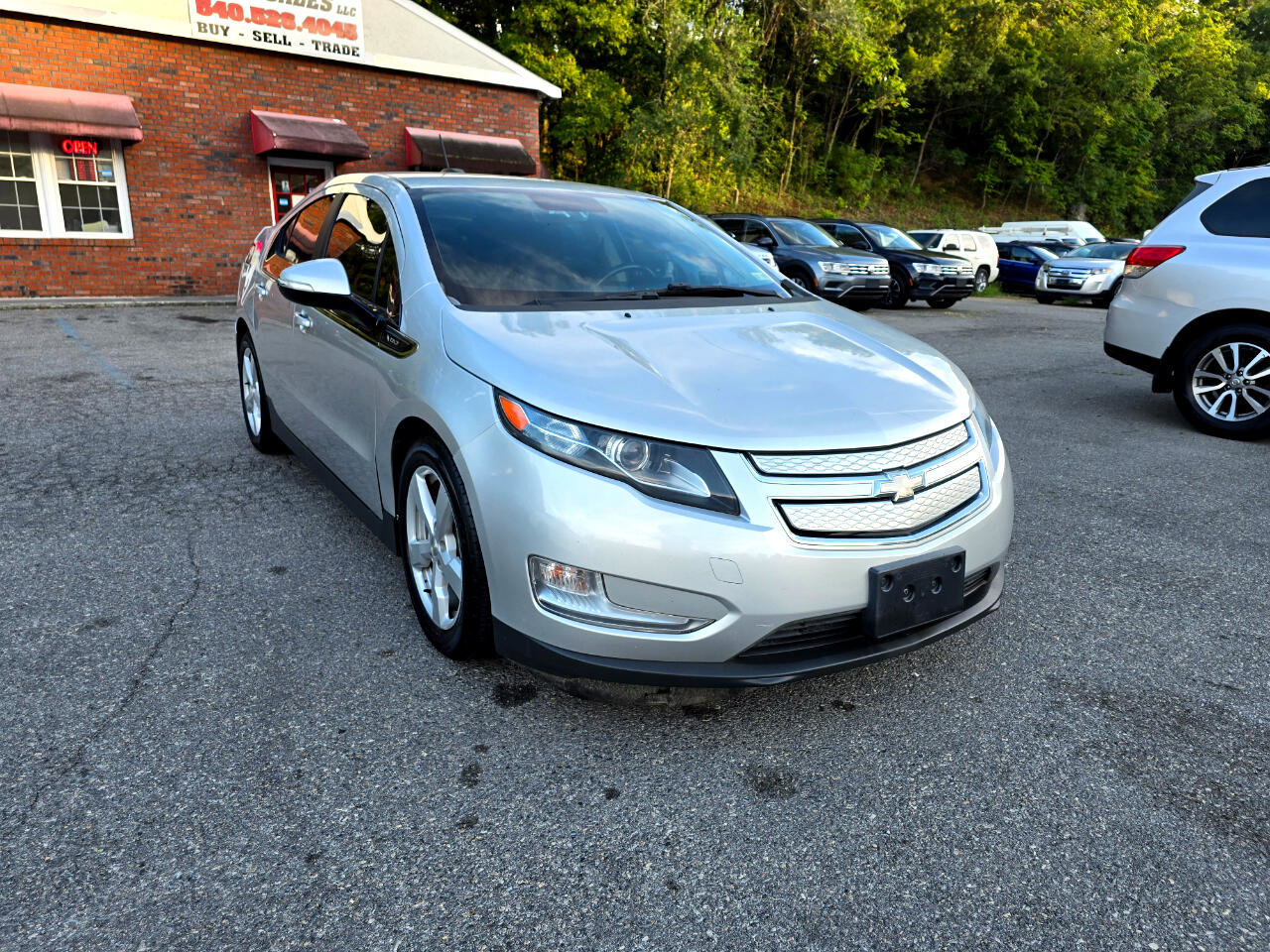 Used 2015 Chevrolet Volt Premium w/ Premium Trim Package image 3