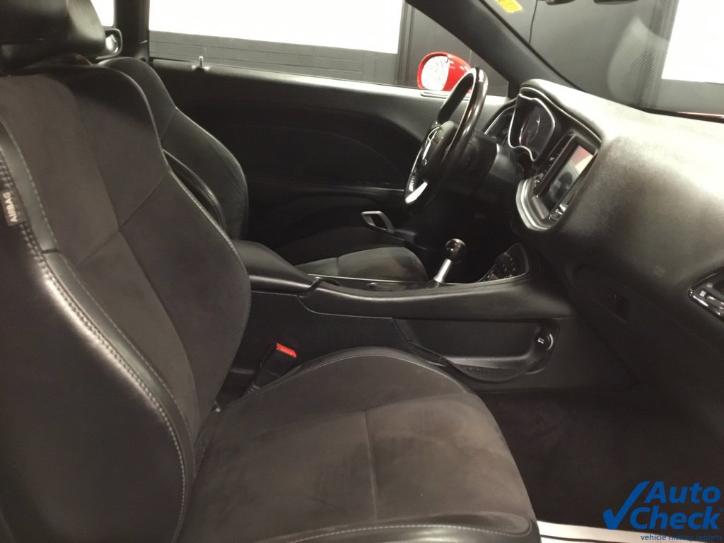Used 2017 Dodge Challenger R/T Plus RWD image 28