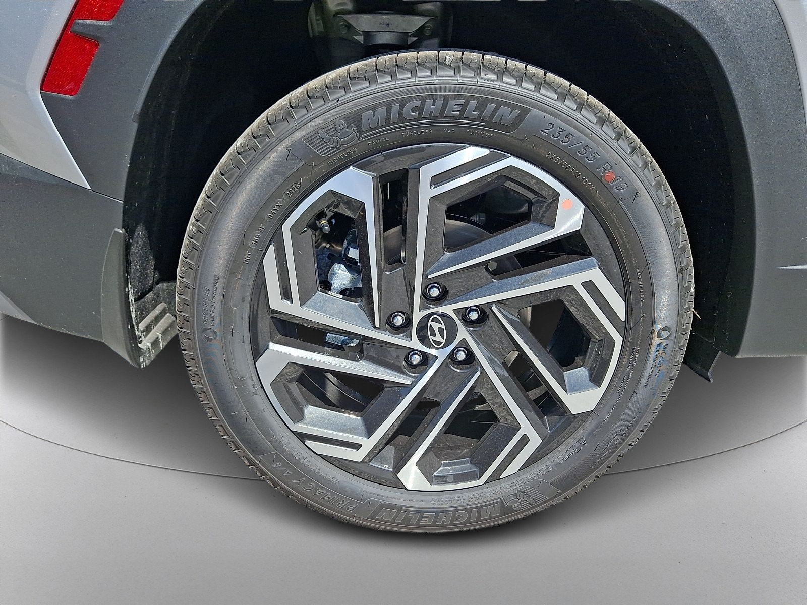 New 2026 Hyundai Tucson Limited w/ Tow & Go Package AWD/4WD image 6