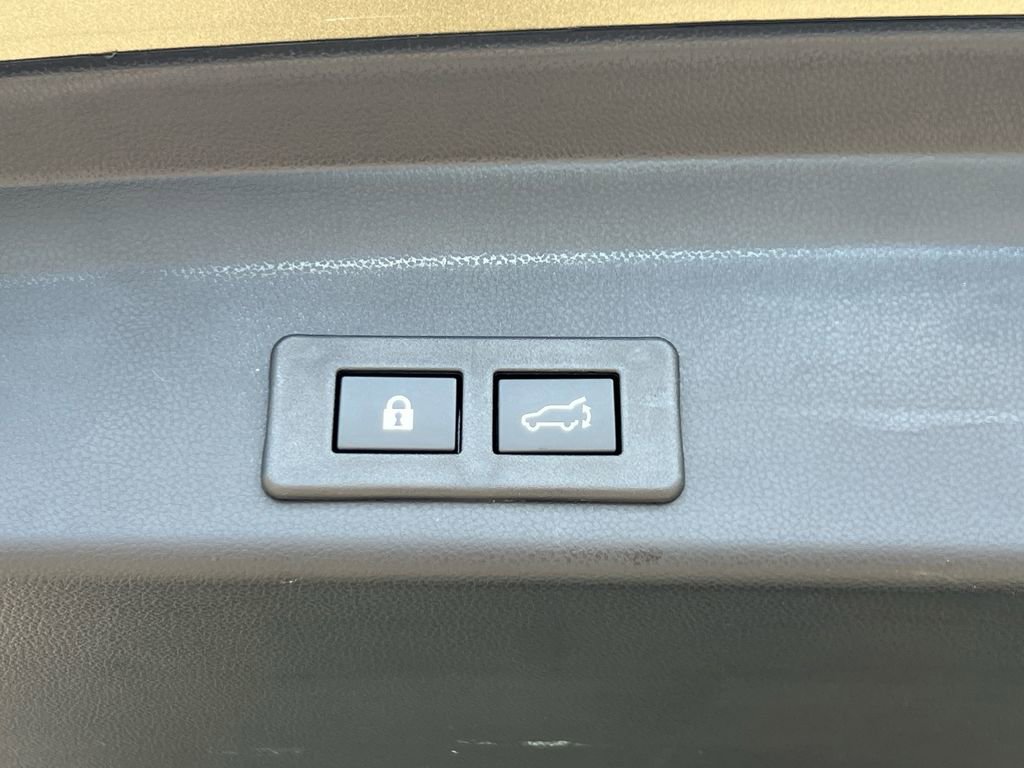 Certified 2025 Subaru Ascent Limited AWD/4WD image 20