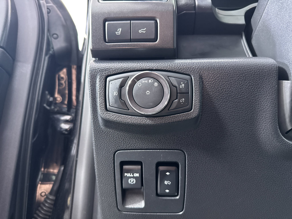 Certified 2019 Ford Expedition Limited w/ Equipment Group 301A image 28