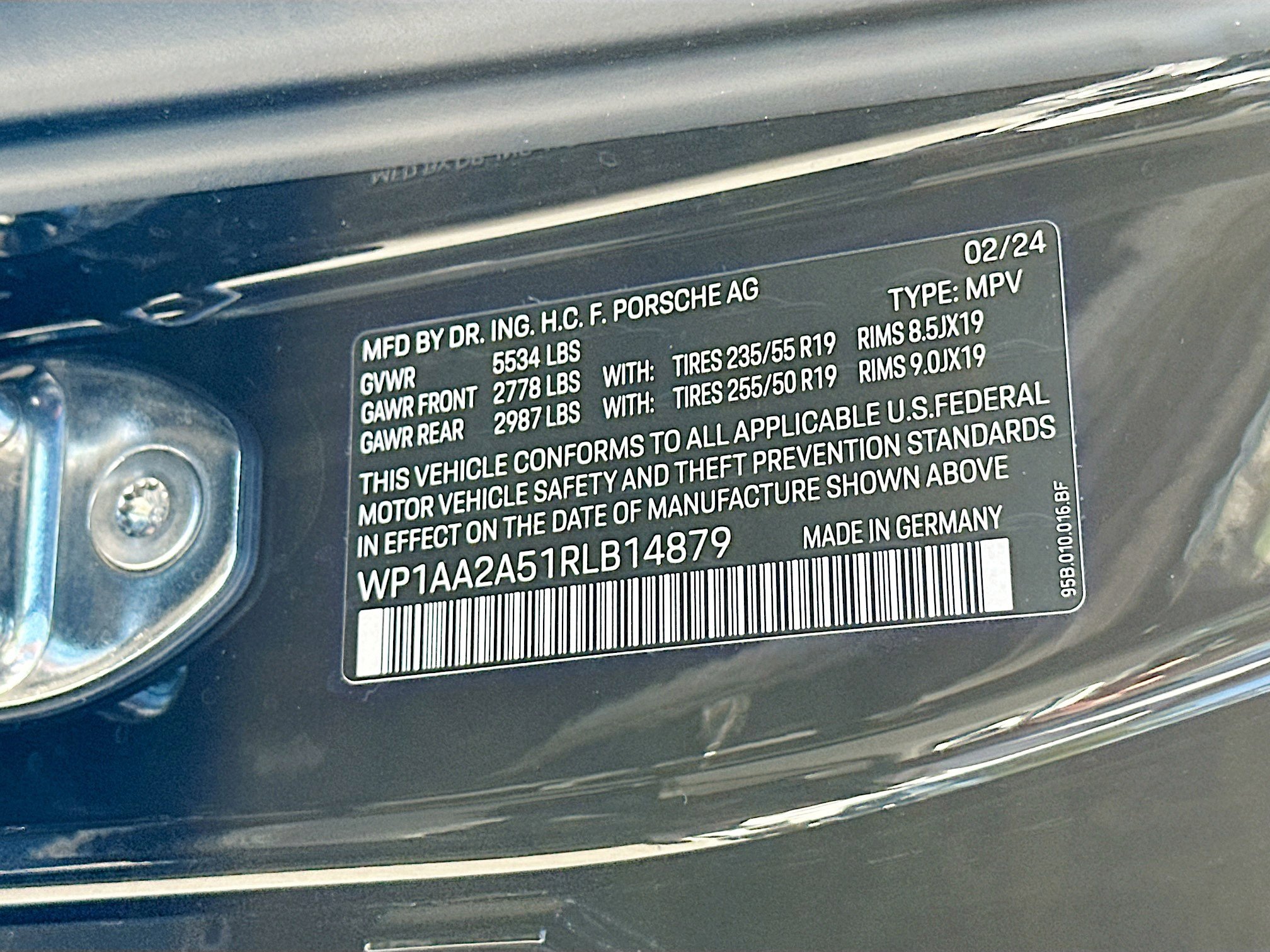 Used 2024 Porsche Macan image 39