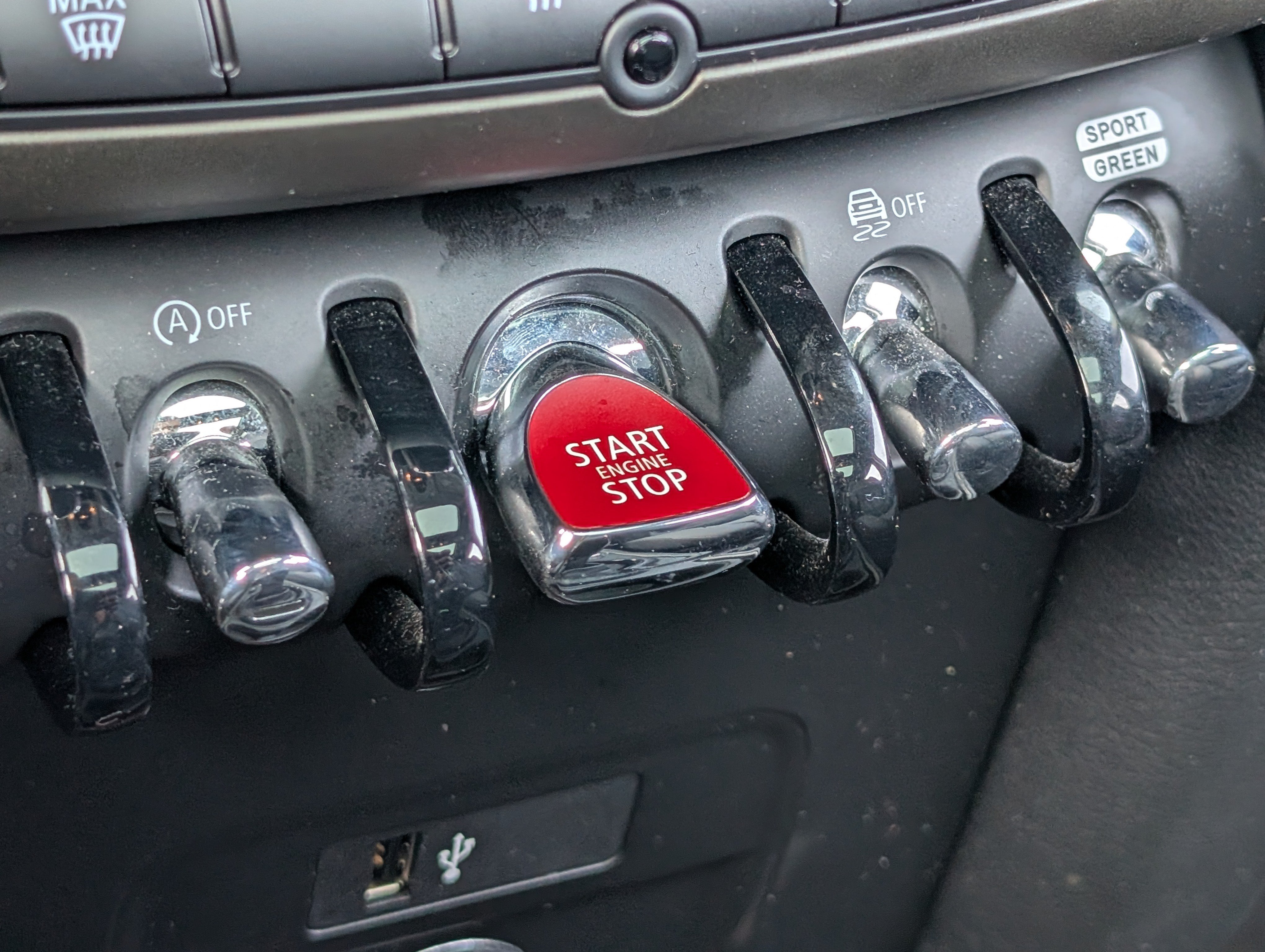 Used 2024 MINI Cooper Countryman S FWD image 35