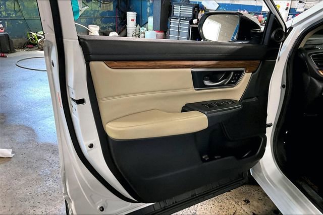 Used 2020 Honda CR-V Touring image 18