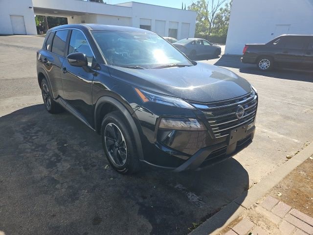 Used 2025 Nissan Rogue SV