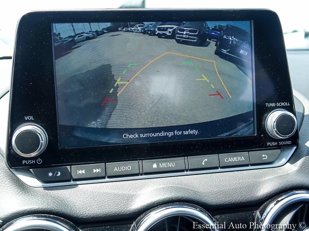 Used 2025 Nissan Sentra SV FWD image 17