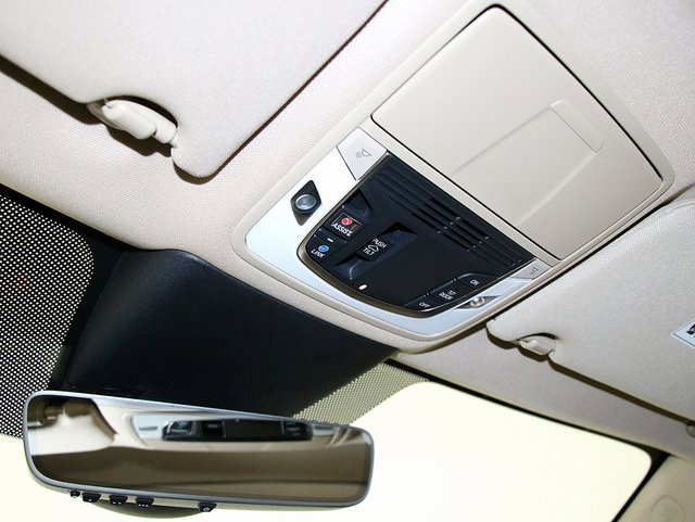 Certified 2025 Acura TLX w/ Technology Package image 22