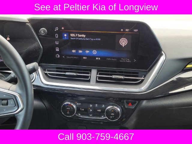 Used 2025 Chevrolet Trax ACTIV w/ Sunroof Package FWD image 22