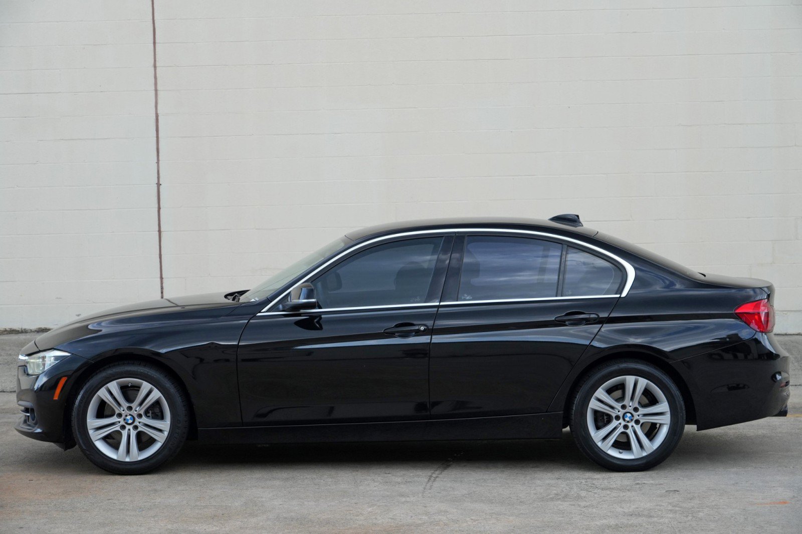 Used 2018 BMW 330i Sedan RWD image 44