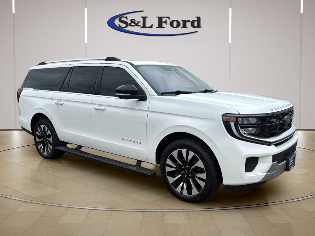 Certified 2025 Ford Expedition Max Platinum w/ Driver's Package AWD/4WD image 11