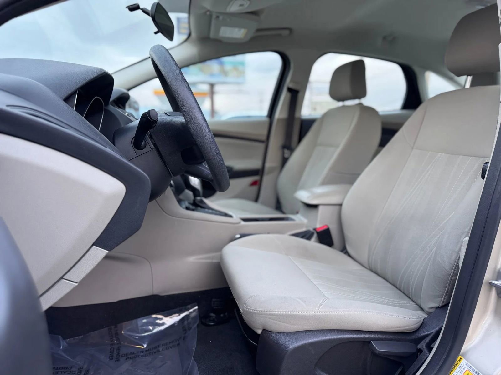 Used 2018 Ford Focus SE FWD image 17