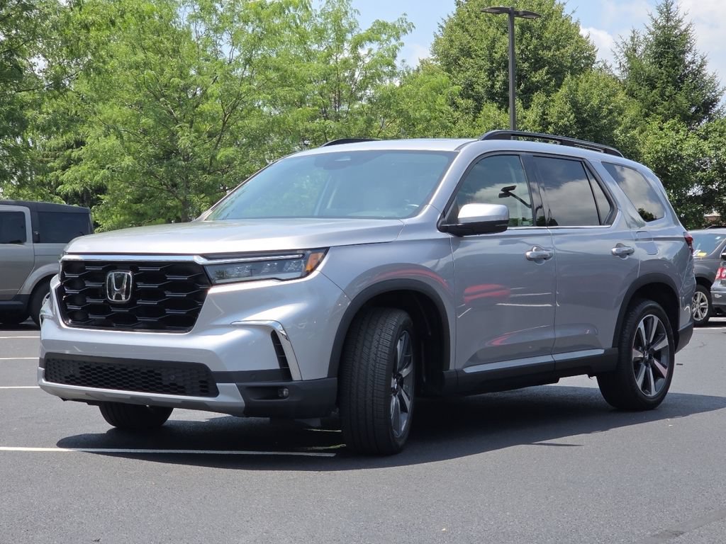 Certified 2023 Honda Pilot Touring image 19