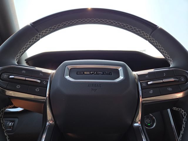 New 2026 GMC Acadia Denali w/ Super Cruise Package AWD/4WD image 31