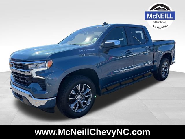 Used 2024 Chevrolet Silverado 1500 LT AWD/4WD image 3
