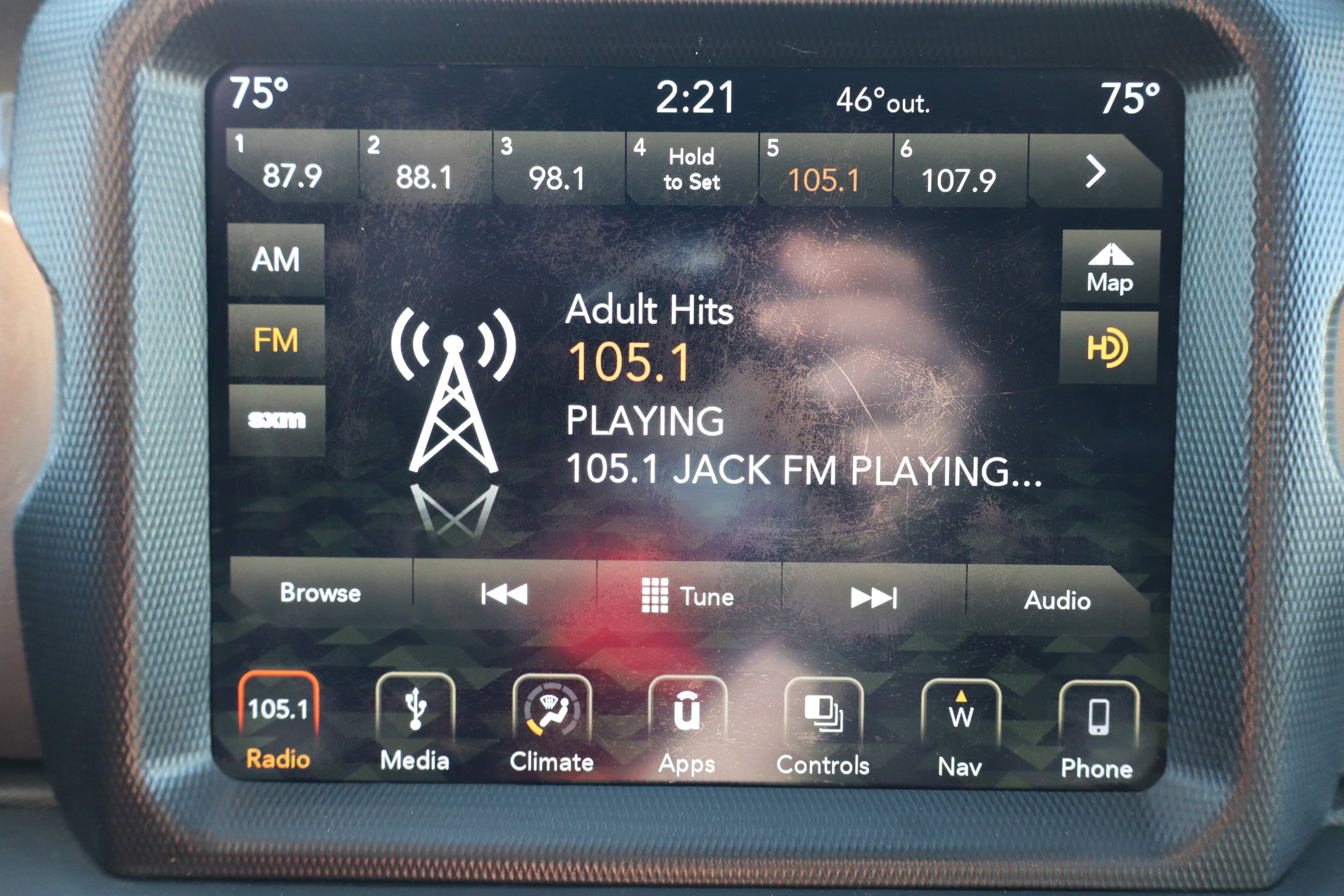 Used 2018 Jeep Wrangler Unlimited Sahara image 19