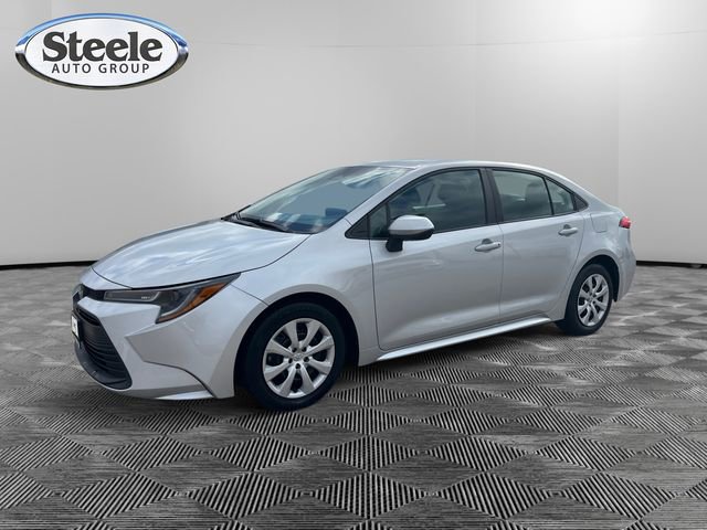 Used 2023 Toyota Corolla LE image 1