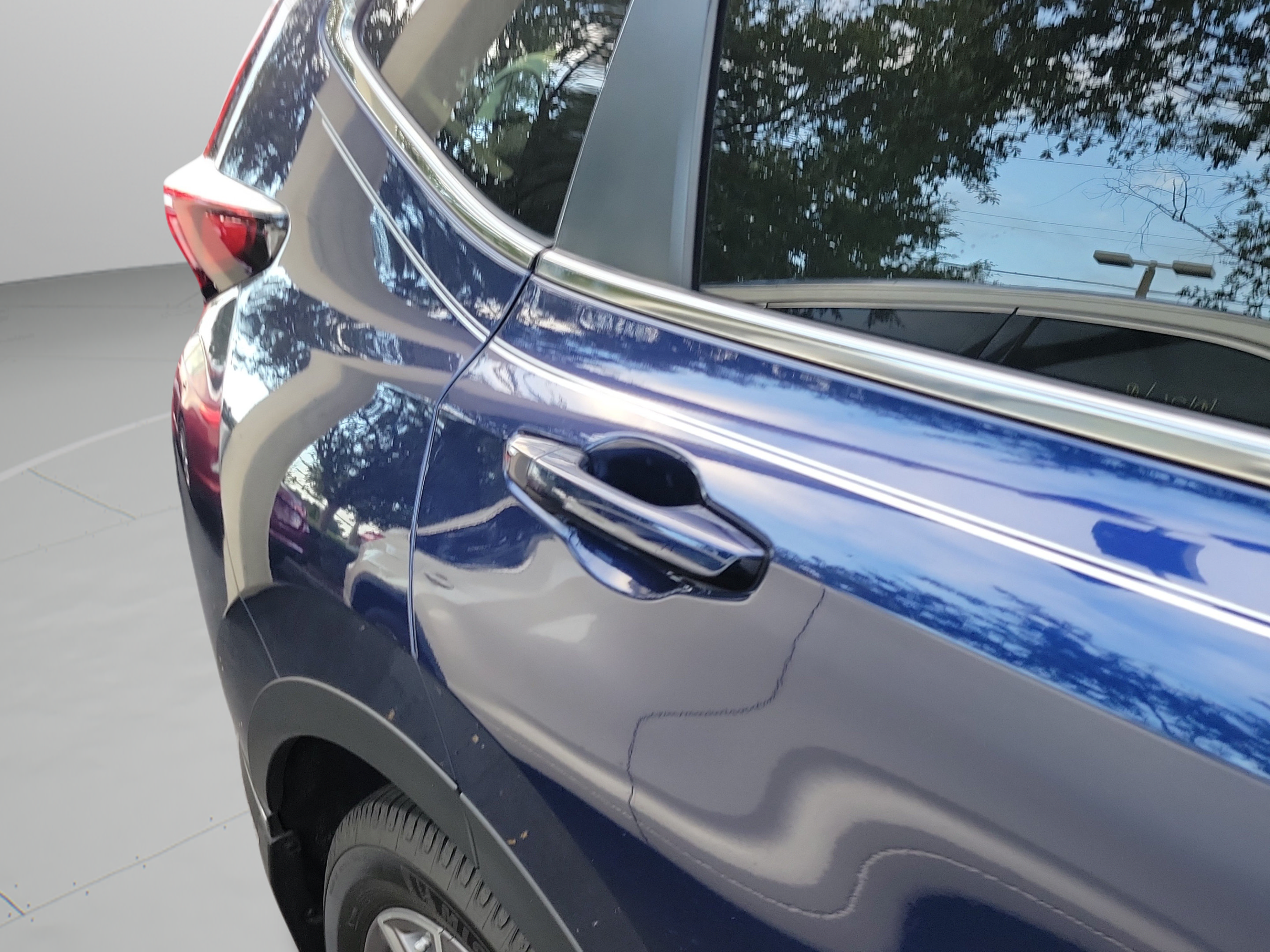 Used 2020 Honda CR-V Touring image 18