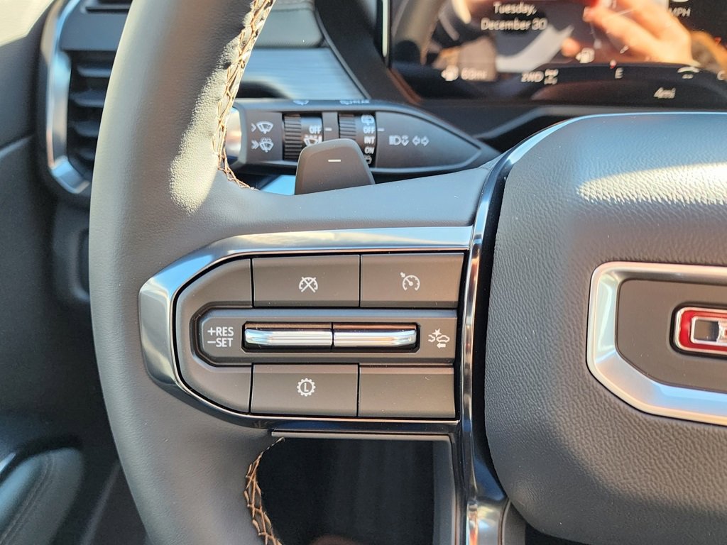 New 2026 GMC Acadia AT4 w/ Luxury Package image 21