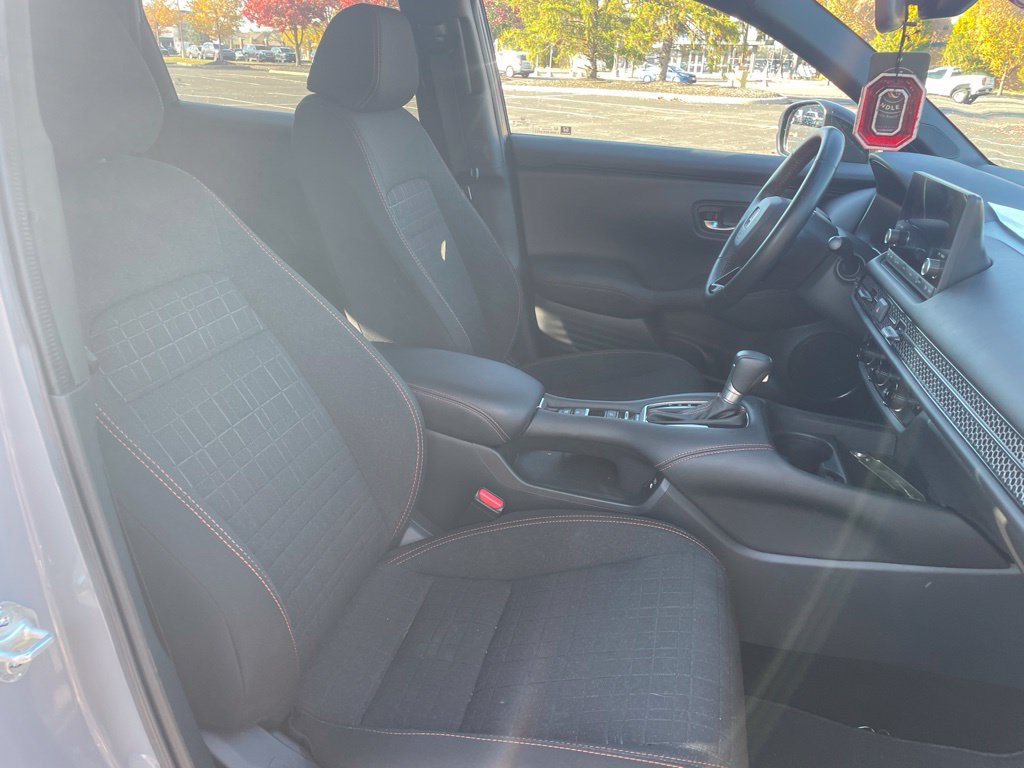 Used 2025 Honda HR-V Sport image 18