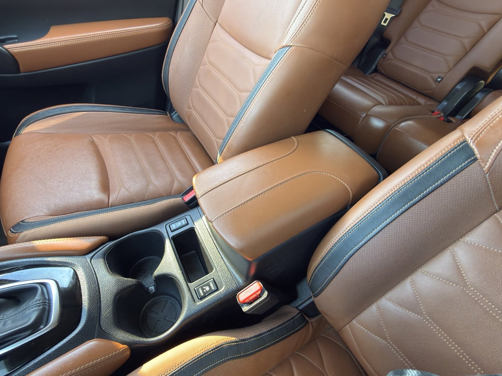 Used 2018 Nissan Rogue SL w/ Premium Package image 41