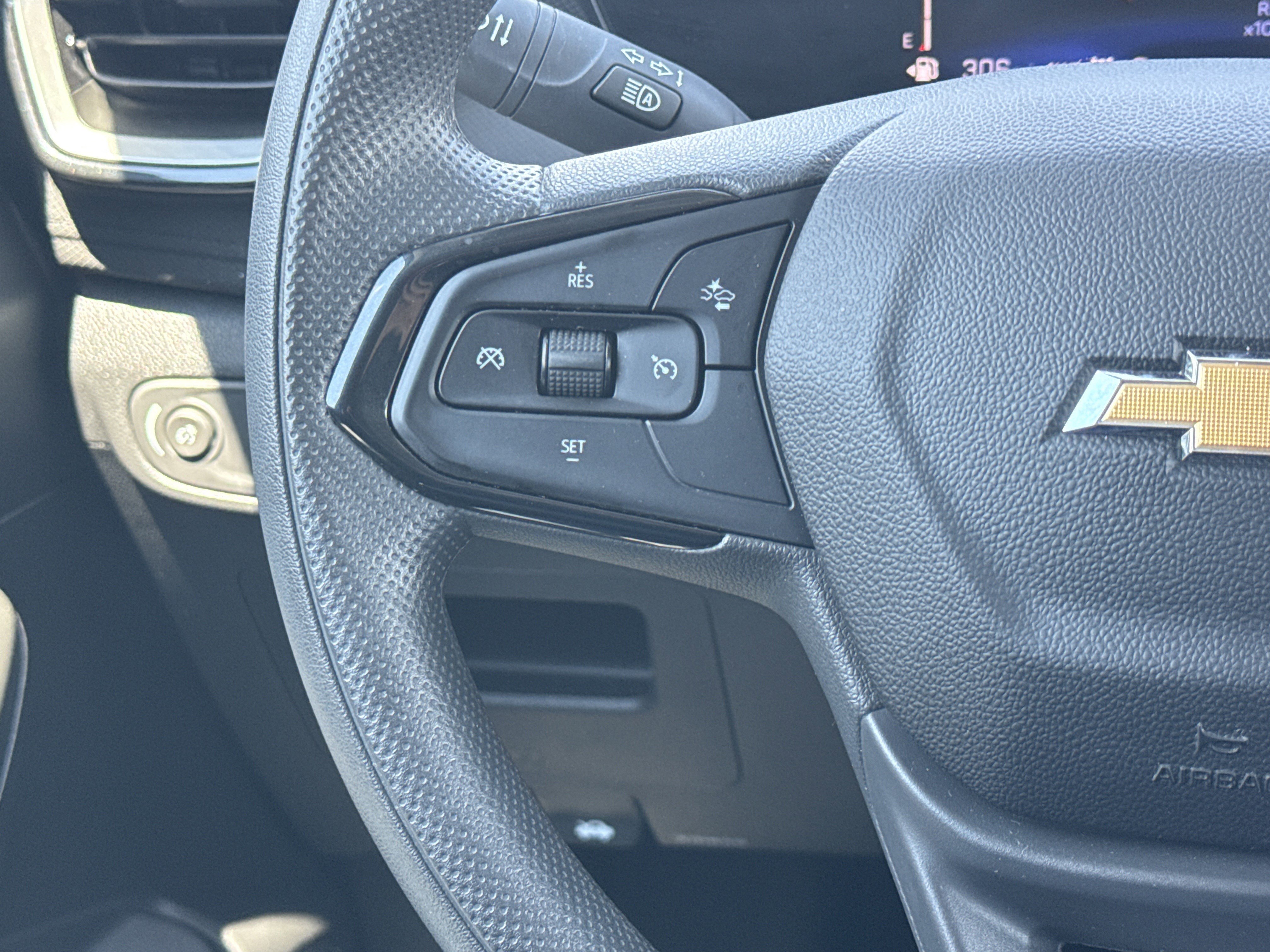 Used 2025 Chevrolet TrailBlazer LT AWD/4WD image 19