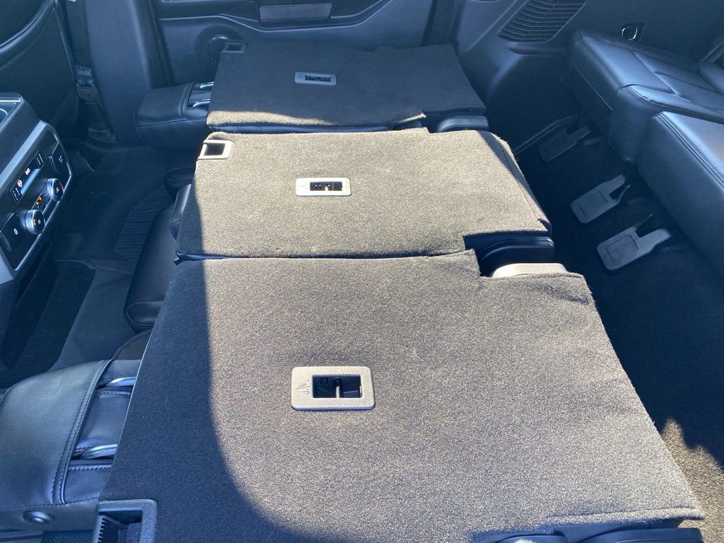 Used 2018 Ford Expedition Max XLT w/ Equipment Group 202A AWD/4WD image 39