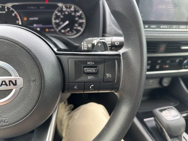 Used 2021 Nissan Rogue S image 31