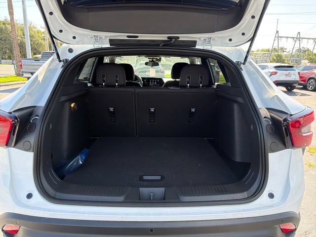 New 2026 Chevrolet Trax RS w/ Driver Confidence Package FWD image 11
