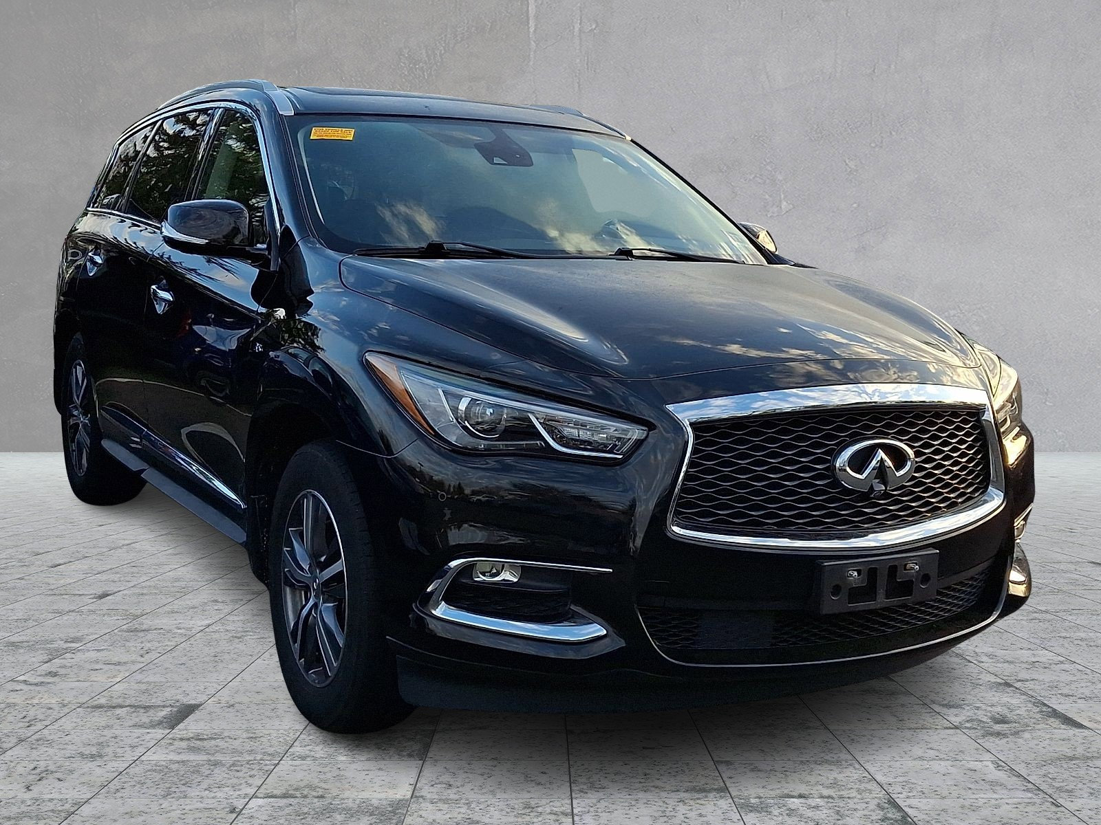 Used 2020 INFINITI QX60 Luxe w/ Essential Package image 1