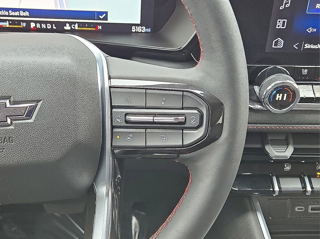 Used 2025 Chevrolet Colorado Z71 w/ Technology Package image 19