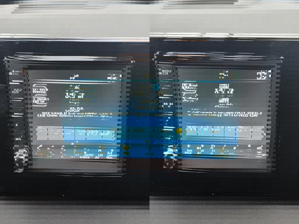 Certified 2025 Nissan Kicks S image 25