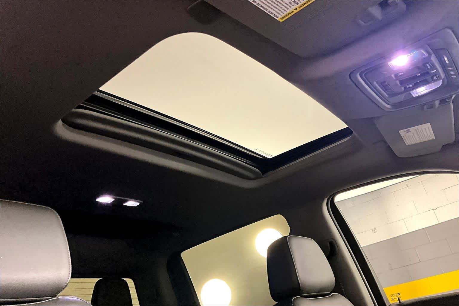Used 2019 Chevrolet Silverado 1500 LTZ w/ LTZ Texas Edition RWD image 14
