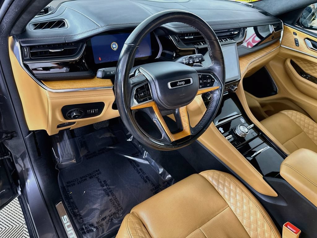 Used 2024 Jeep Grand Cherokee Summit AWD/4WD image 21