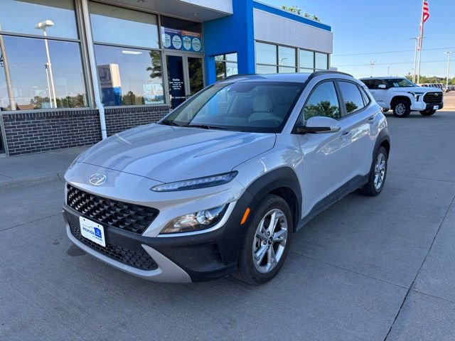 Used 2023 Hyundai Kona SEL AWD/4WD image 1