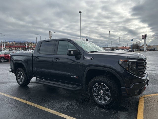 Used 2023 GMC Sierra 1500 AT4 w/ AT4 Premium Package image 3