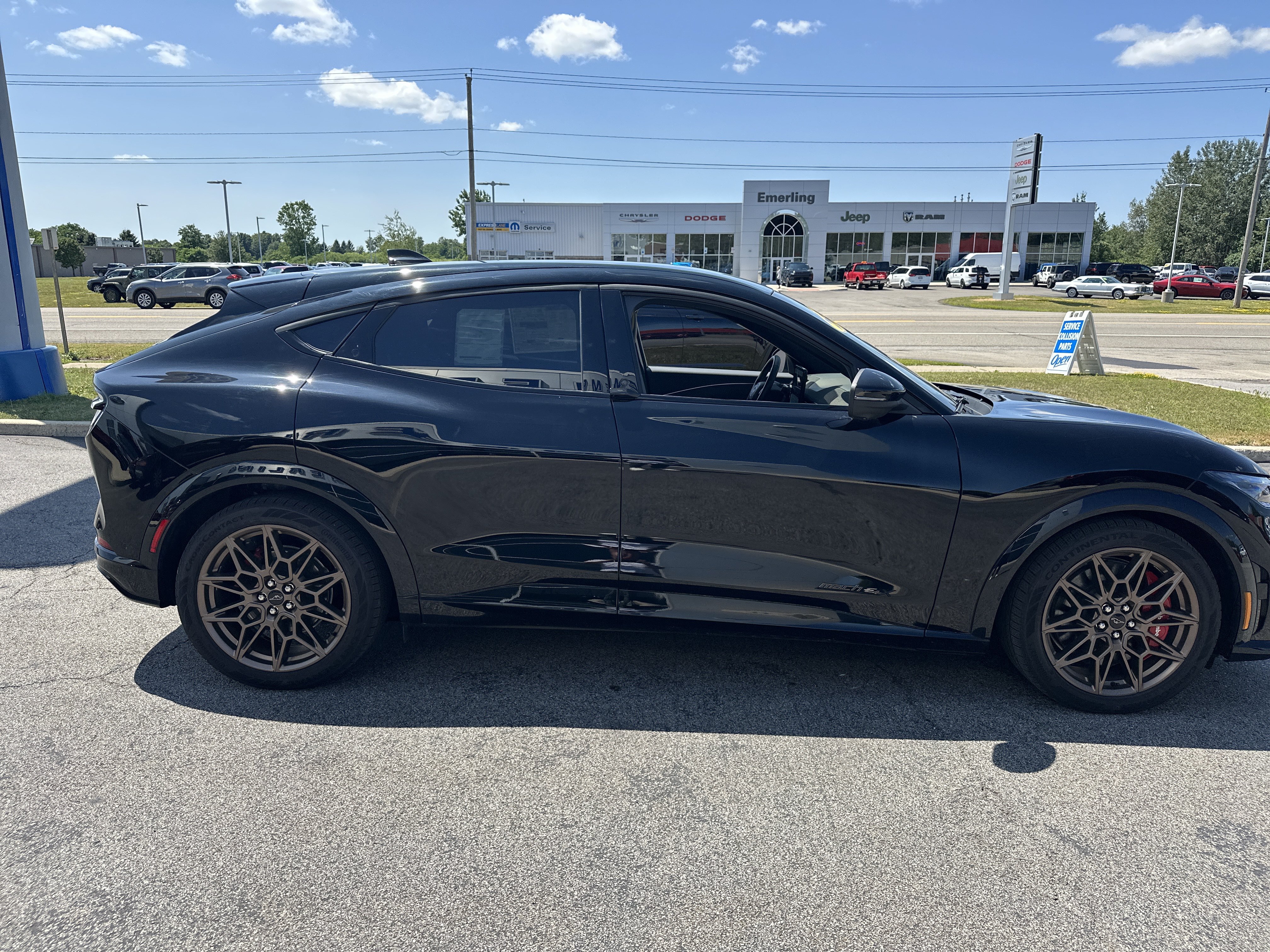 New 2024 Ford Mustang Mach-E GT w/ Bronze Appearance Package AWD/4WD image 15