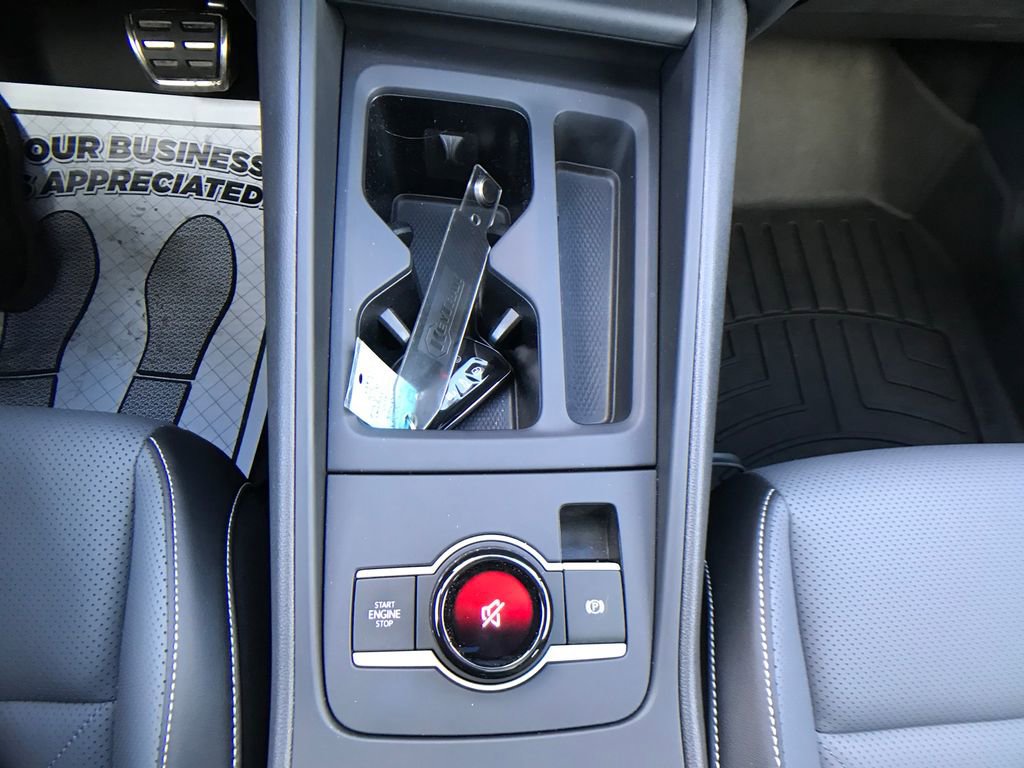 Used 2025 Volkswagen Tiguan SE R-Line image 25