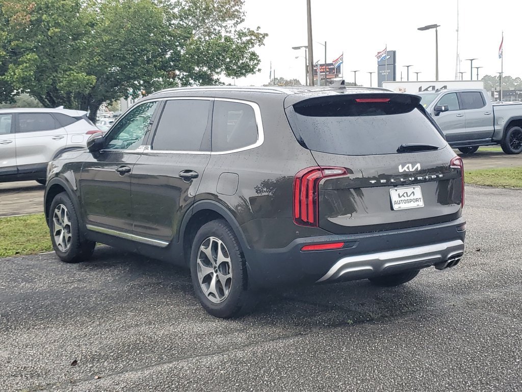 Used 2022 Kia Telluride EX FWD image 3