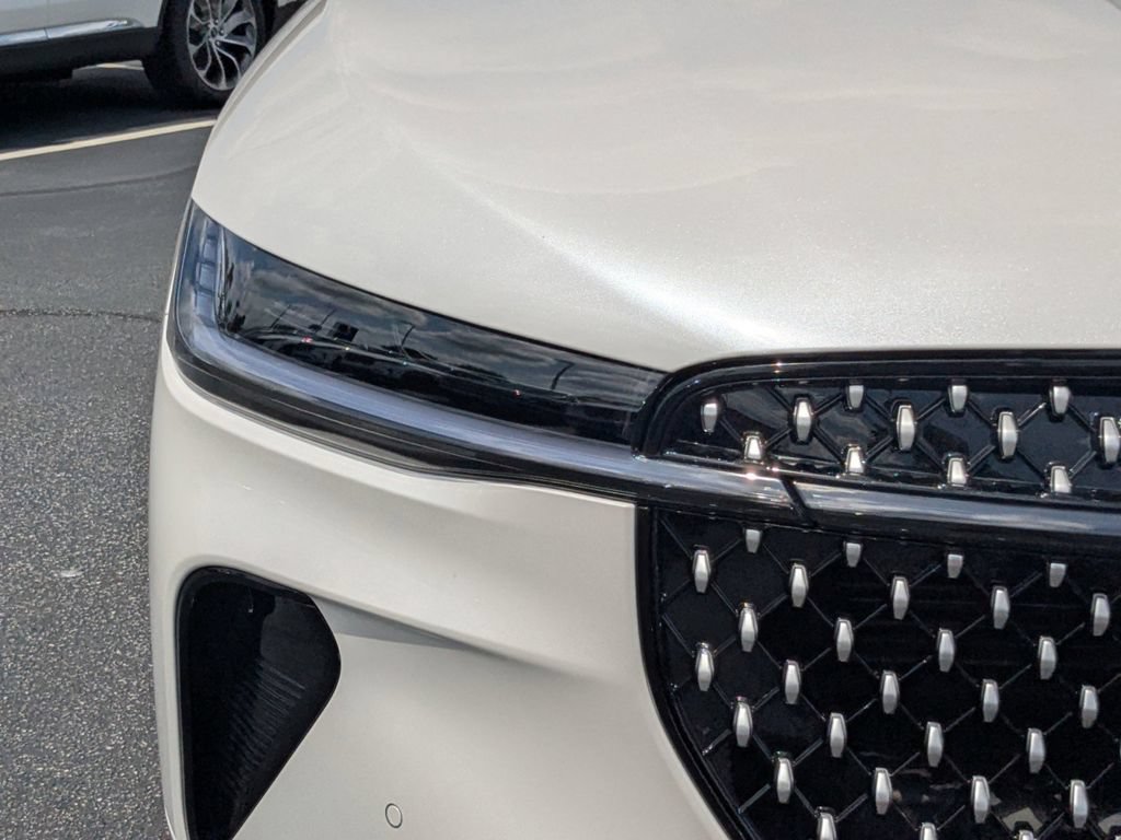 New 2026 Lincoln Nautilus Reserve AWD/4WD image 10