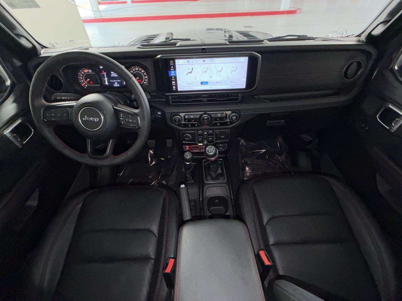 Used 2024 Jeep Wrangler Unlimited Rubicon w/ Safety Group AWD/4WD image 22