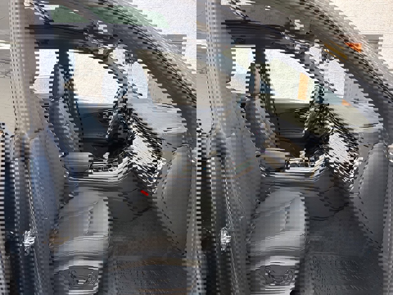 New 2025 Audi Q8 Premium Plus image 50