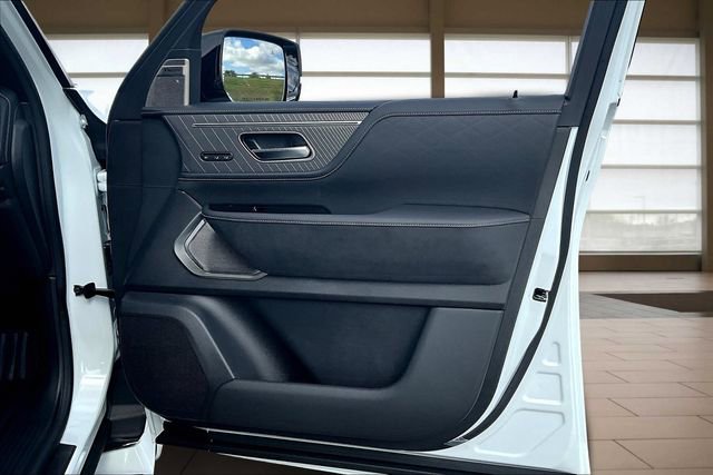 New 2026 INFINITI QX80 Autograph image 24