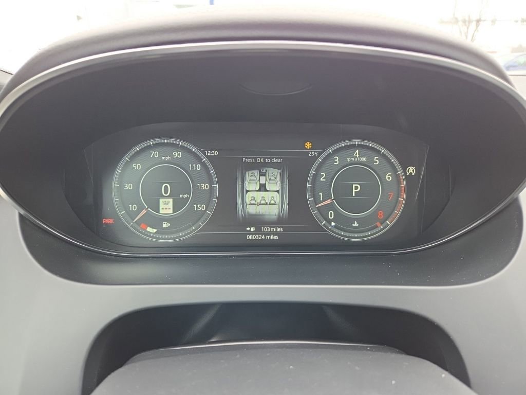 Used 2019 Jaguar E-PACE R-Dynamic SE image 39